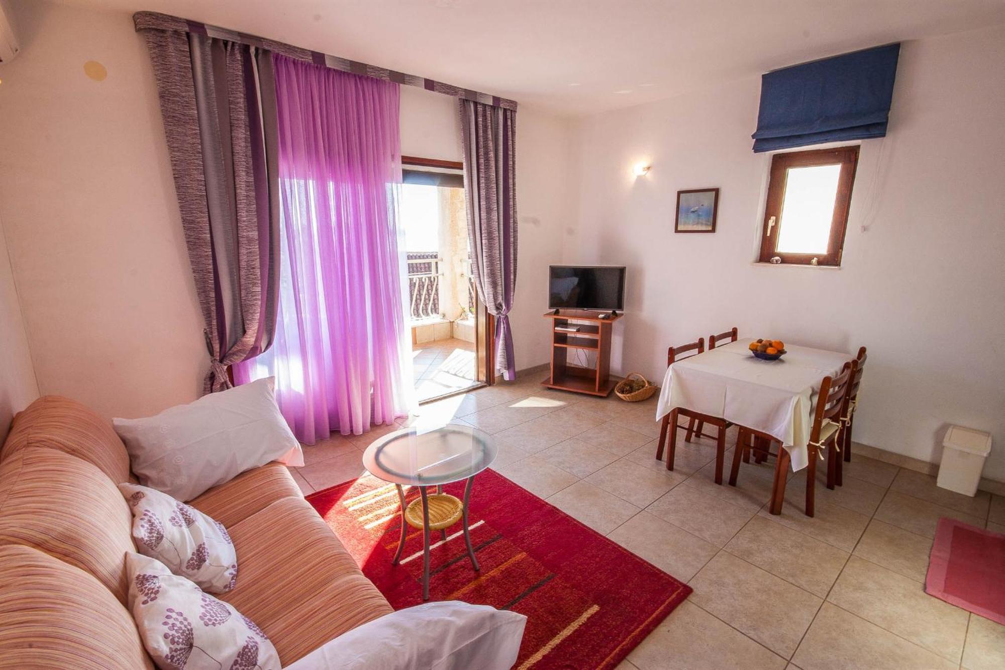 Apartments Rosanda Pakostane Luaran gambar
